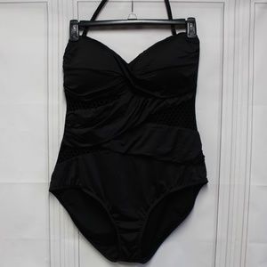 APT.9 Women 2X 3X Swimsuit $85 One Piece Black